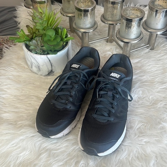 Nike Downshifter 6 Men’s Black/White Running Gym Shoe Sneaker Size 9.5 - Picture 3 of 15